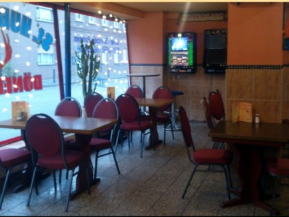 照片: St. Hubert Grill