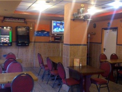 照片: St. Hubert Grill